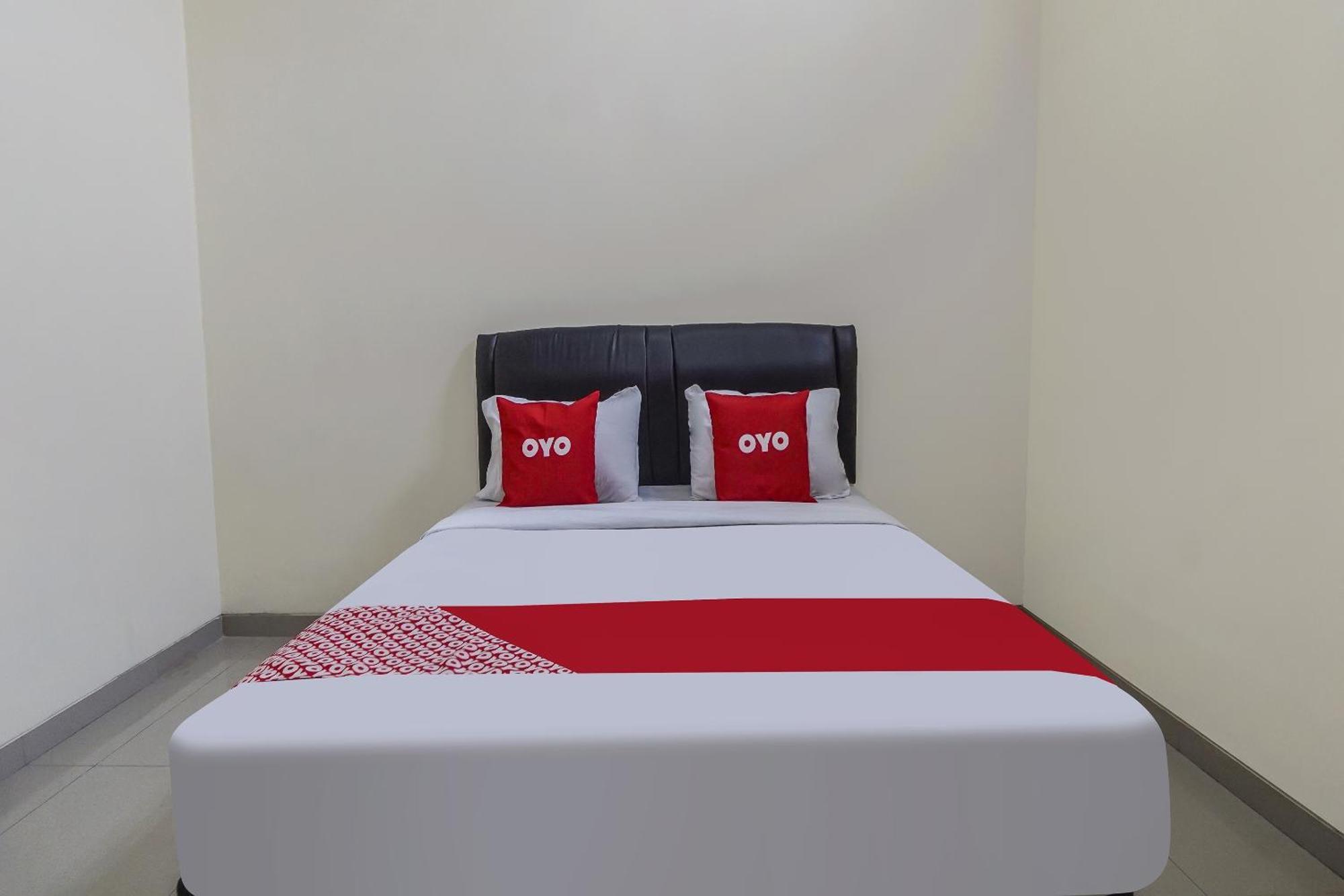 OYO 91084 Oke Guest House Malang Extérieur photo