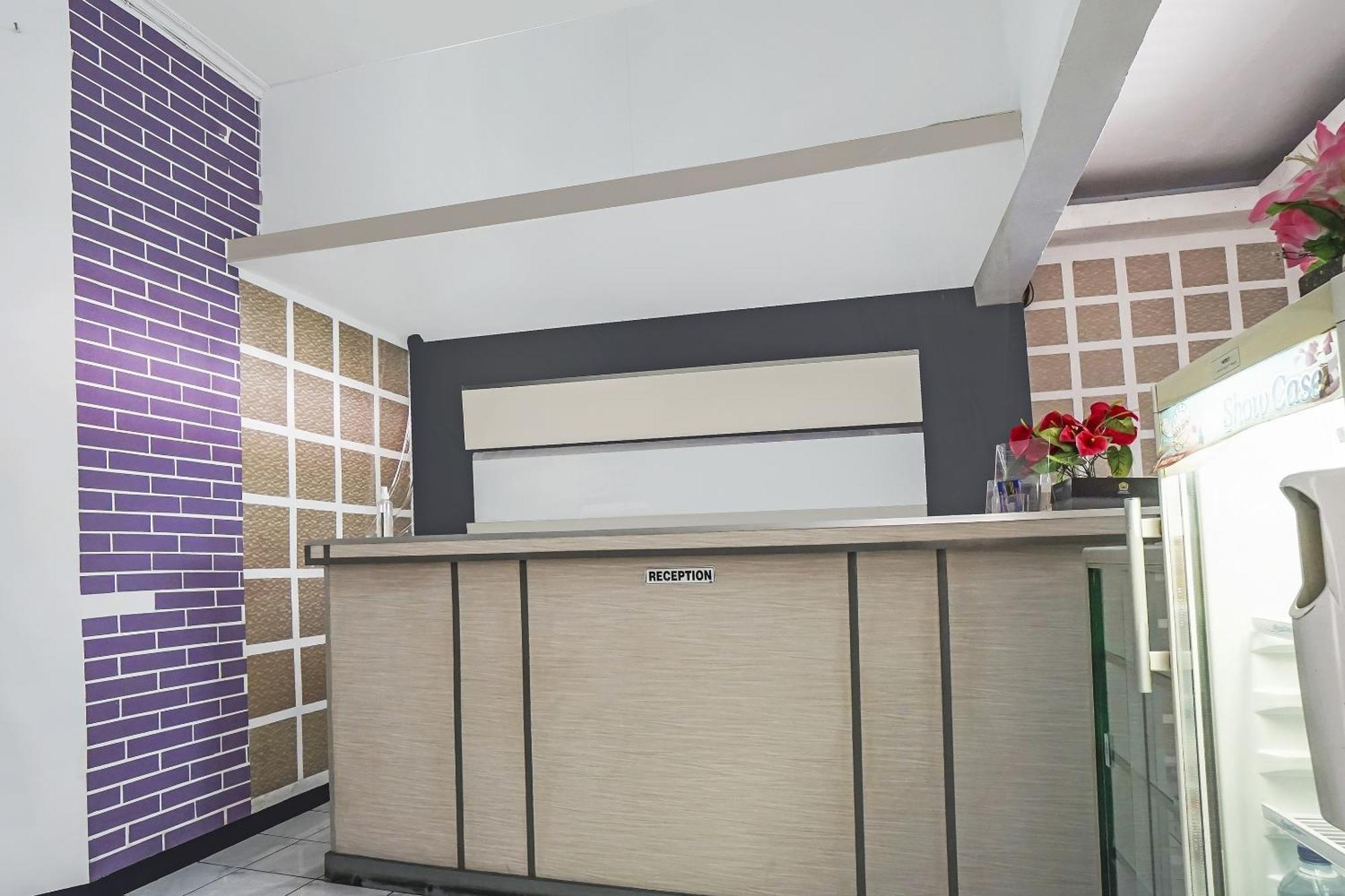 OYO 91084 Oke Guest House Malang Extérieur photo
